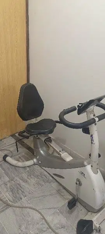 recumbent exercise bike back seated machine