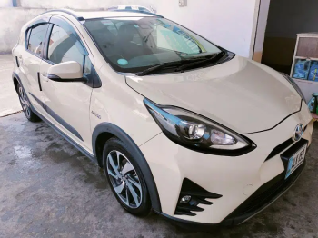 Toyota Aqua Crossover model 2017 for sale