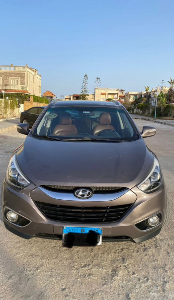 هيونداي ix35موديل 2015 عداد 90 الف