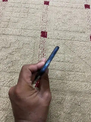 vivo v23e 5G with box