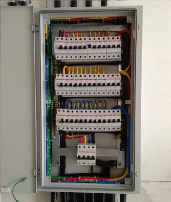 كهرباء وصحي تأسيس وتشطيب