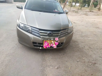 honda city 2011 November neet and clean just buy and drive