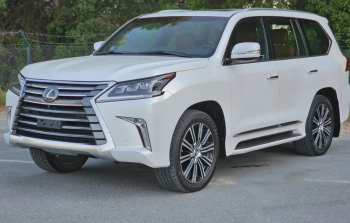 ستيشن لكزس LX 570 2020 الفطيم