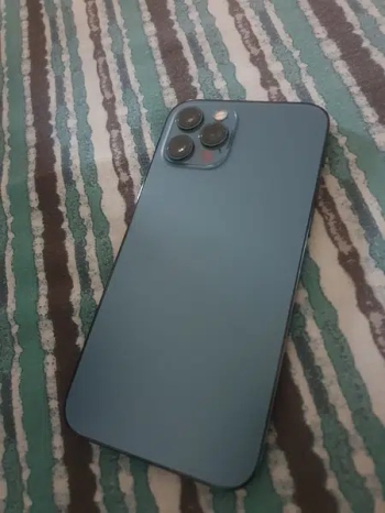 12 pro approved just like new