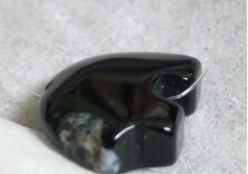 للبيع حجر كريم