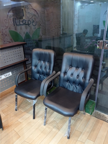 كرسى مكتب جلد ثابت