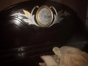 Bed Dressing Showokase Complete Set