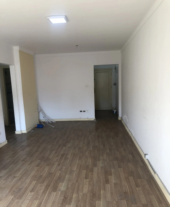 شقة للبيع في سموحه ( أمام كيروسيز مول )