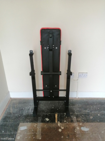 Press up Weight Bench With bar and Weights