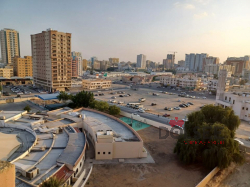 سكن شباب عرب في عجمان منطقة الراشدية 3 خلف الجراند مول شارع المرور القديم