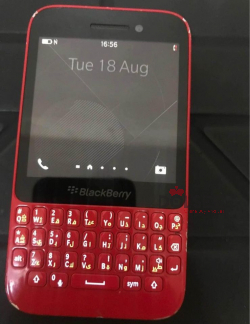 Blackberry Q5