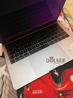 Macbook Pro Touch Bar 2018