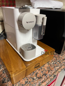 Nespresso machine lattissima one