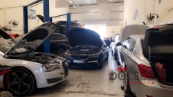 LAND ROVER GARAGE IN SHARJAH