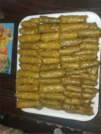 يوجد لان ورق عنب باللحمه ويوجد لان 3ك ممبار للتواصل ويوجد ورق عنب بدون اللحمه