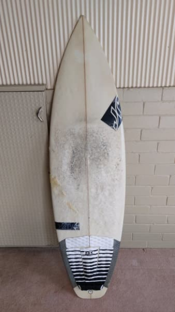 JR Boxsta 5 foot 7 inch surfboard