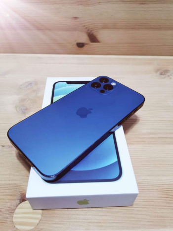 IPHONE 12 PRO 256 GB EXCELLENT CONDITION BATTERY REPLACE DON'T SHOW BATTERY % .( 2000 RIYAL FIXED)