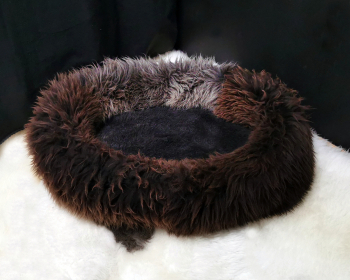 Dog Beds. Animal Sheepskin Lair