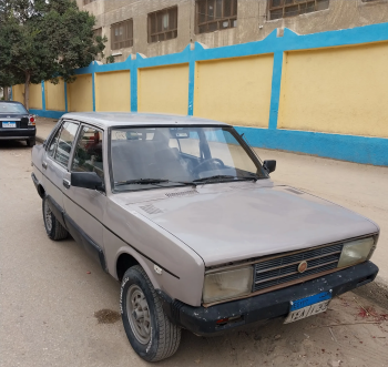فيات 31 لقطه لسه مشدوده كلهل ومش محتاجه مصاريف