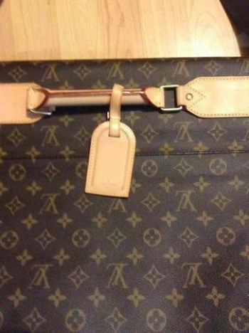 Louis Vuitton Garment Bag Guaranteed for sale in Fort Pierce, Florida