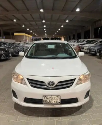 تويوتا كورولا 2012 للبيع كاش وقساط