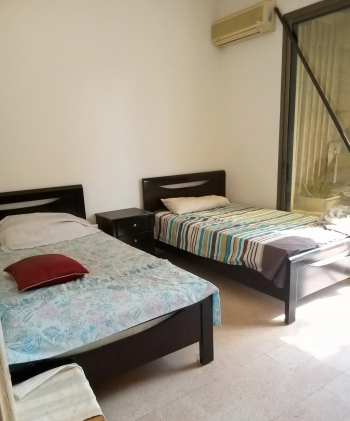 للأجار اوللبيع مفروش الحمرا 4 غرف