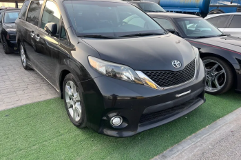 2013 Toyota Sienna Special Edition (Japan Import Clean Title)