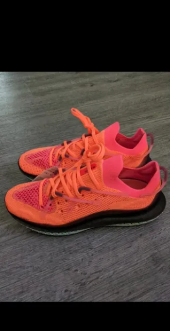 جوتي اديداس للبيع ( جديد )