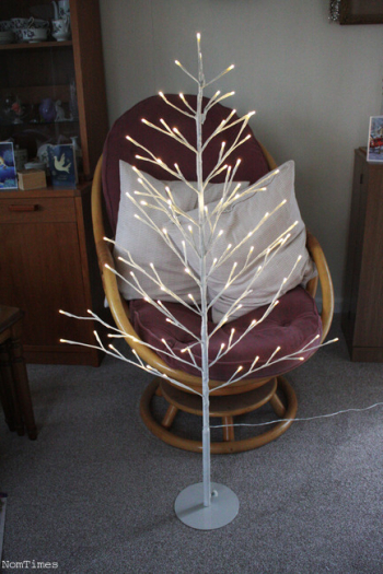 Flat Christmas Tree to fit in Small Spaces
