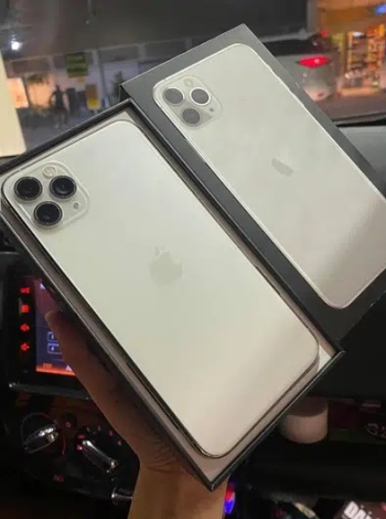 11pro max 256 with packing