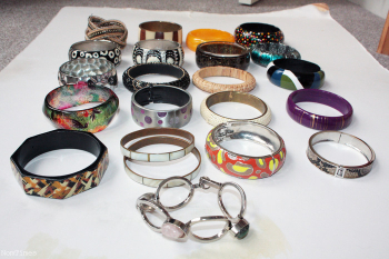 Women's 22 Assorted Bangles