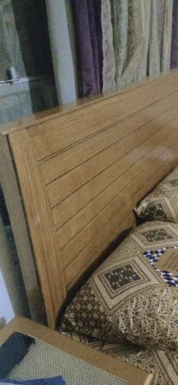 bed in new condition