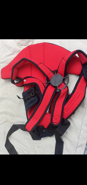 حامل للأطفال حزام للظهر مستورد كالجديد تماماً