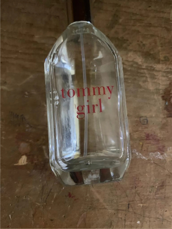 رائحة نسائية من اجود الانواع