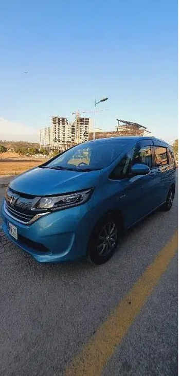 Honda freed + G sensing AWD-2018