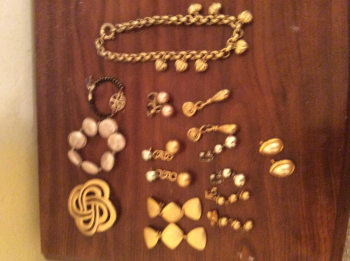 Beautiful Vintage Jewelry LOT $10
