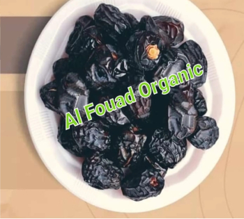 عجوة المدينة المنورة وماء زمزم المبارك